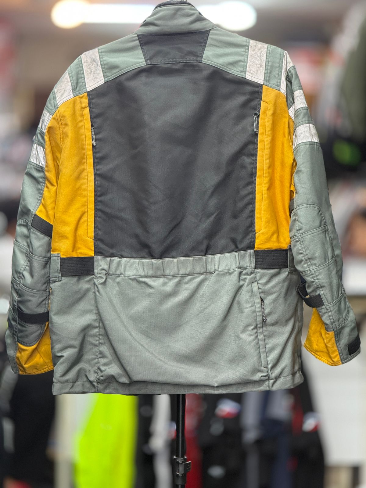 BMW MOTERRAD TOURING RIDING JACKET WITH LEVEL 2 PROTCTION SIZE XL 44 chest - Image 6