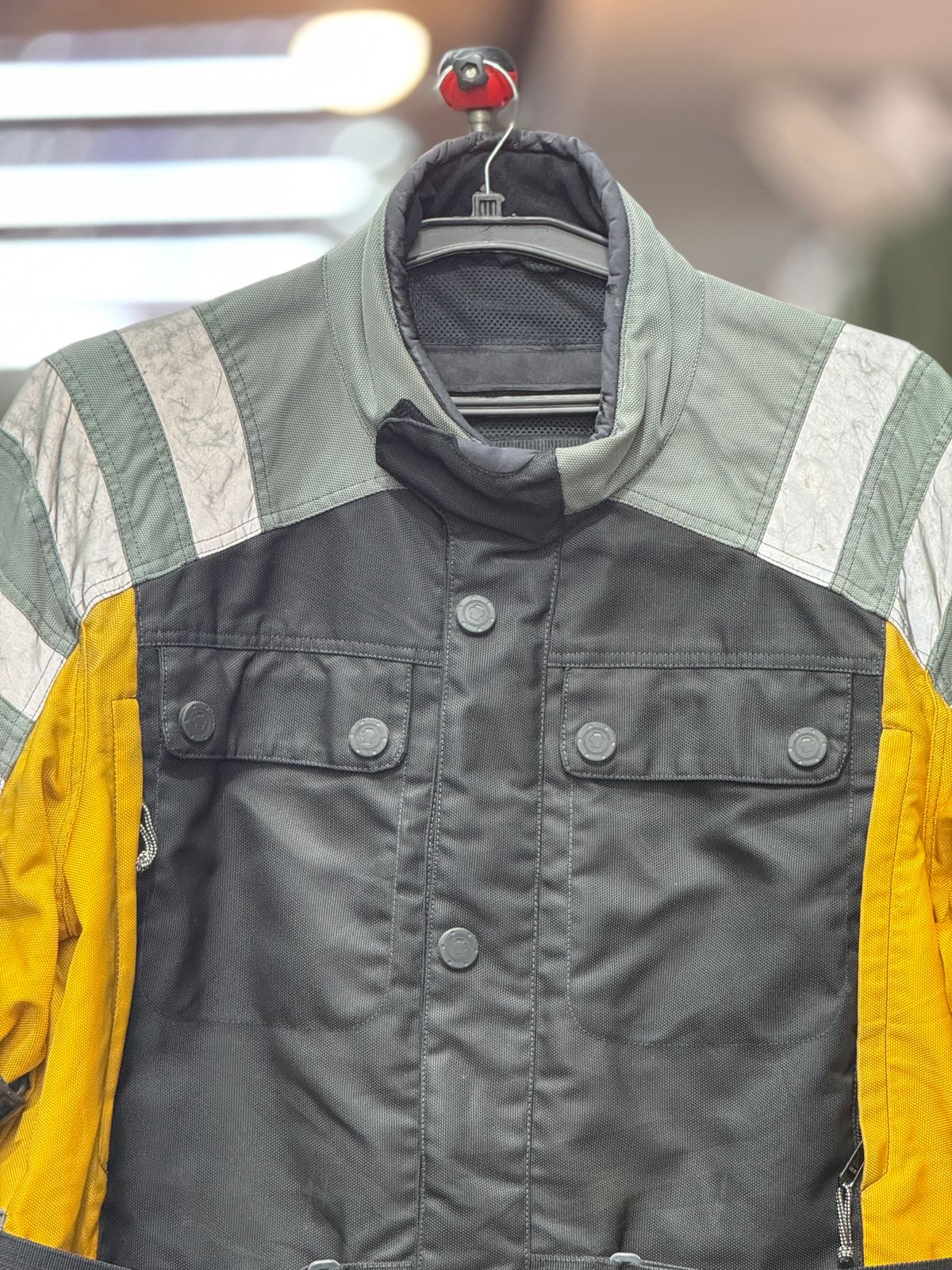 BMW MOTERRAD TOURING RIDING JACKET WITH LEVEL 2 PROTCTION SIZE XL 44 chest - Image 2