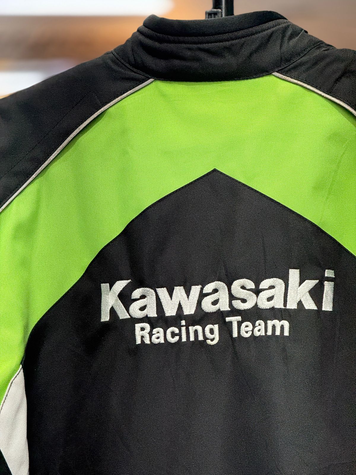 KAWASAKI RIDING JACKET WITH LEVEL 2 PROTCTION SIZE XL 44 chest - Image 2