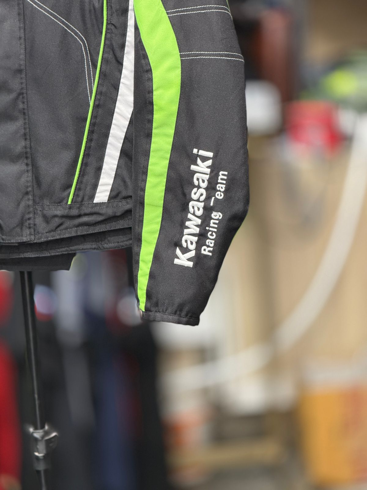 KAWASAKI RIDING JACKET WITH LEVEL 2 PROTCTION SIZE XL 44 chest - Image 6