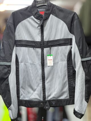 DAINESE MESH RIDING JACKET WITH LEVEL 2 PROTCTION SIZE XL 44 chest