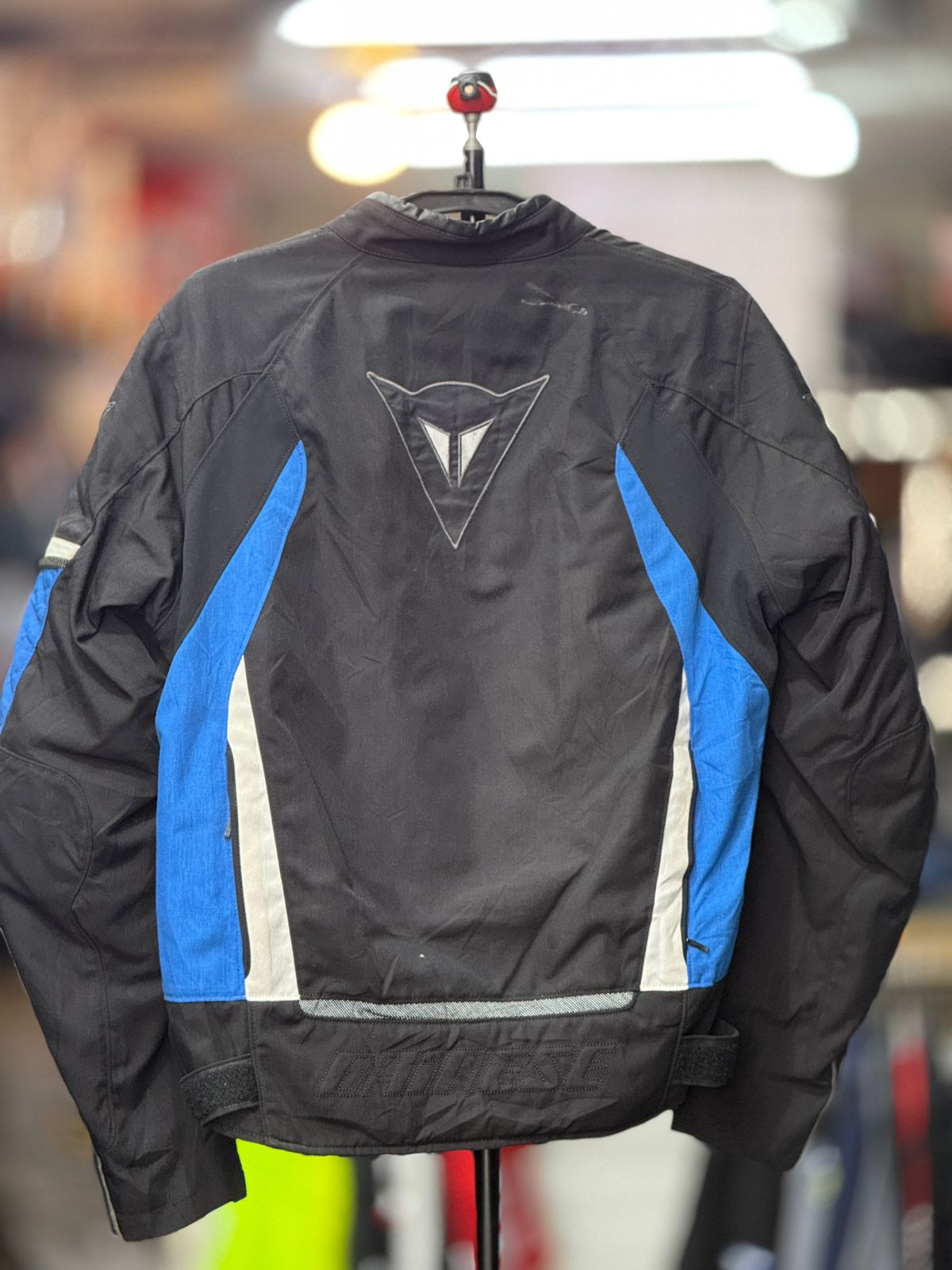 DAINESE TOURING RIDING JACKET WITH LEVEL 2 PROTCTION SIZE XL 44 chest - Image 2