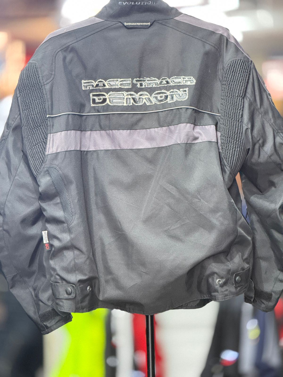 EVOLUTION RIDING JACKET WITH LEVEL 2 PROTCTION SIZE XL 44 chest - Image 3