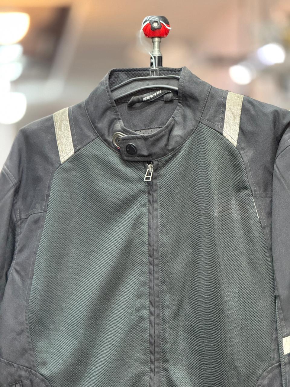 REVIT MESH RIDING JACKET WITH LEVEL 2 PROTCTION SIZE L 42 chest - Image 5