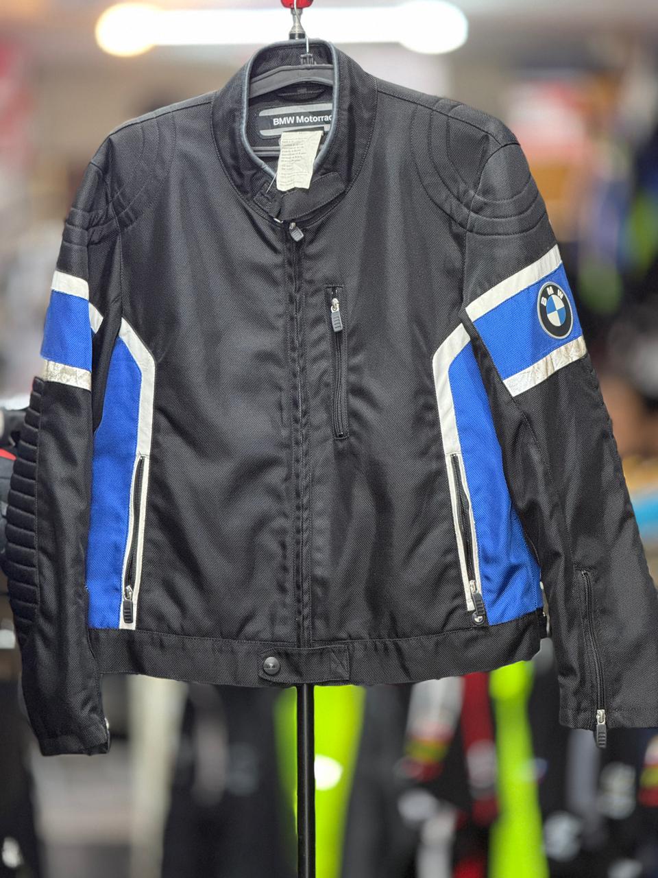 BMW MOTERRAD RIDING JACKET WITH LEVEL 2 PROTCTION SIZE L 42