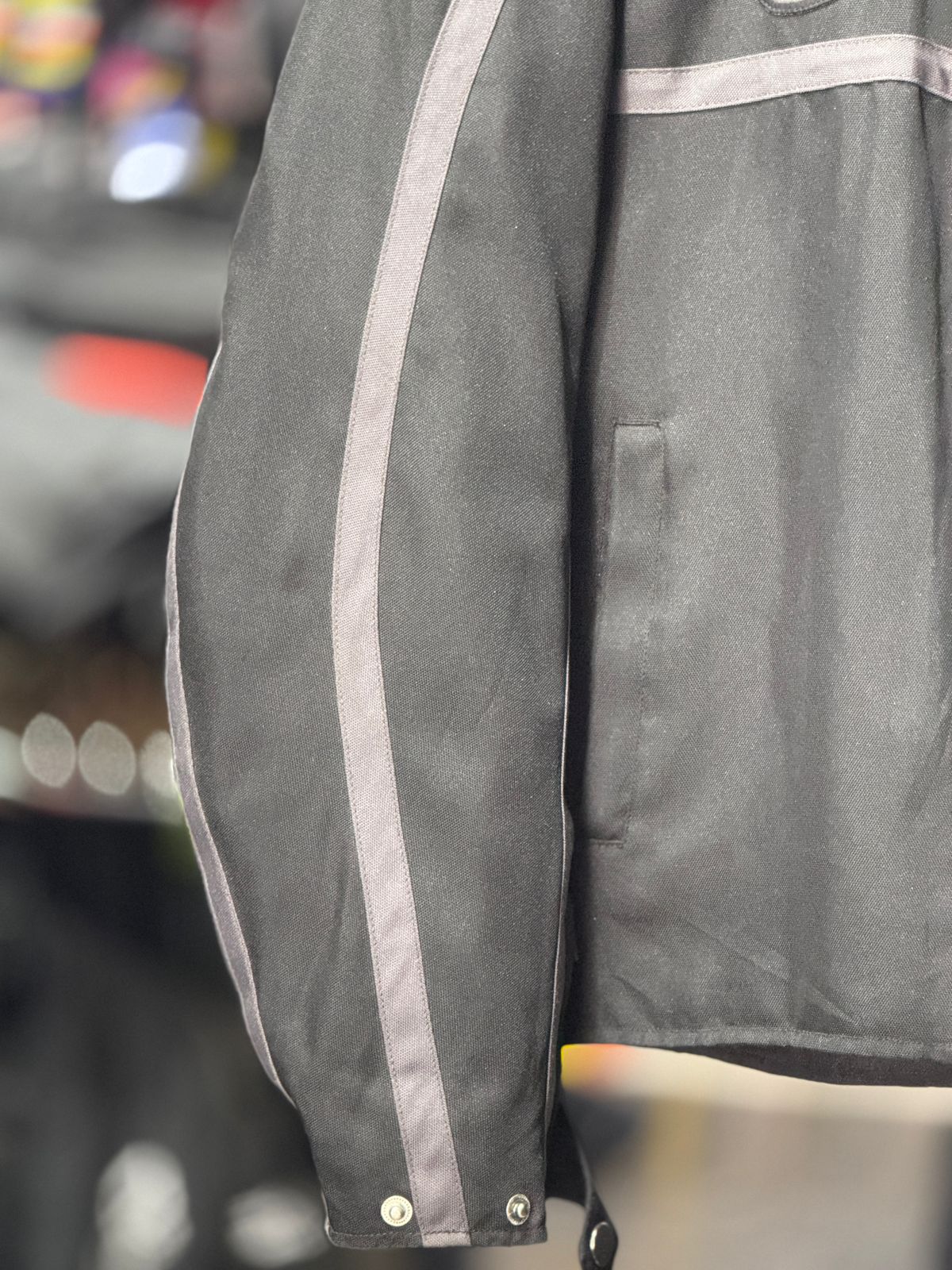 ALPINESTAR RIDING JACKET WITH LEVEL 2 PROTCTION SIZE L 42 chest - Image 4