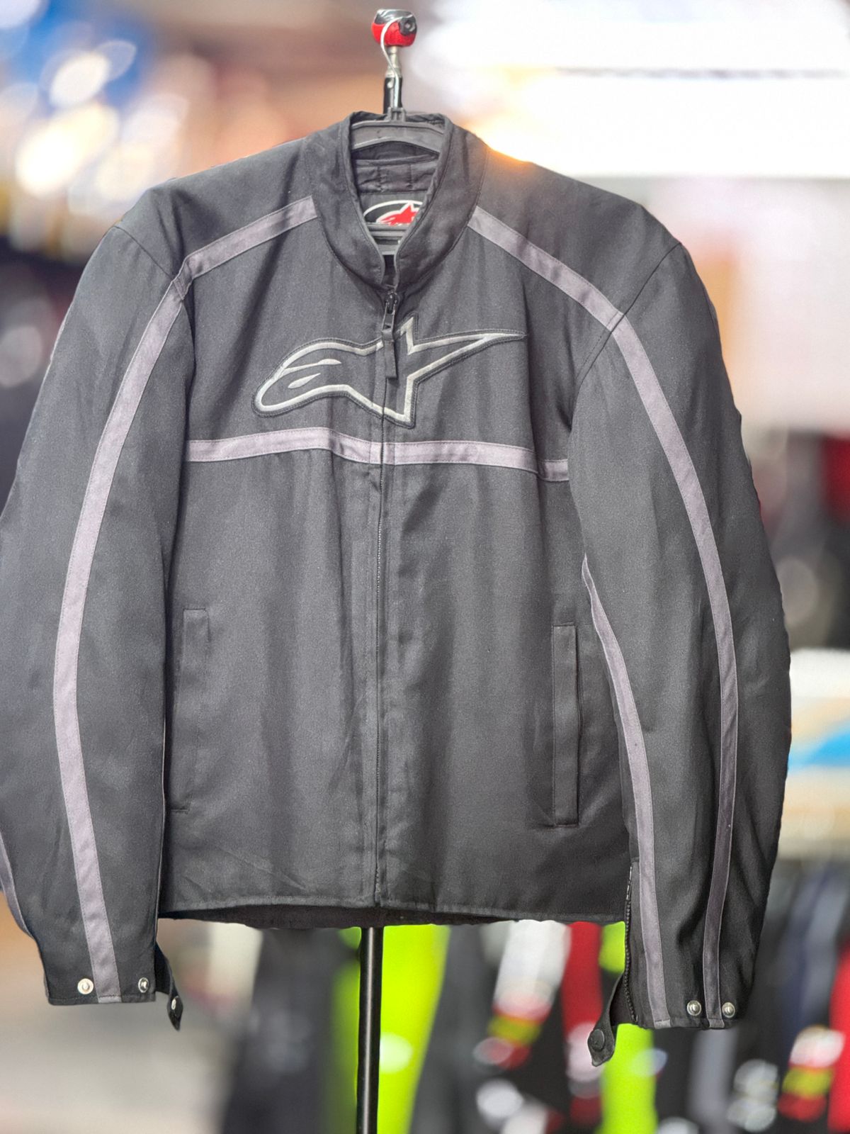 ALPINESTAR RIDING JACKET WITH LEVEL 2 PROTCTION SIZE L 42 chest
