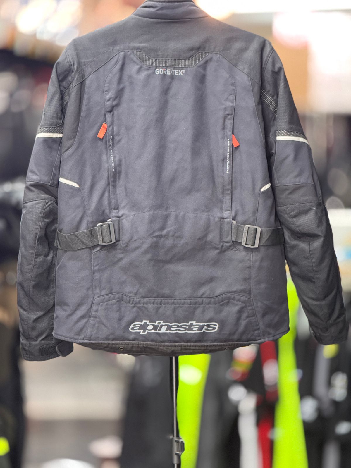 ALPINESTAR RIDING JACKET WITH LEVEL 2 PROTCTION SIZE L 42 chest - Image 2