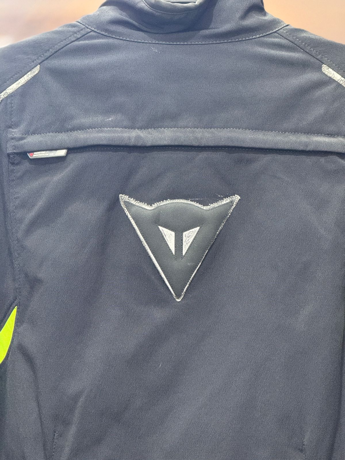 DAINESE TOURING RIDING JACKET WITH LEVEL 2 PROTCTION SIZE L 42 chest - Image 3