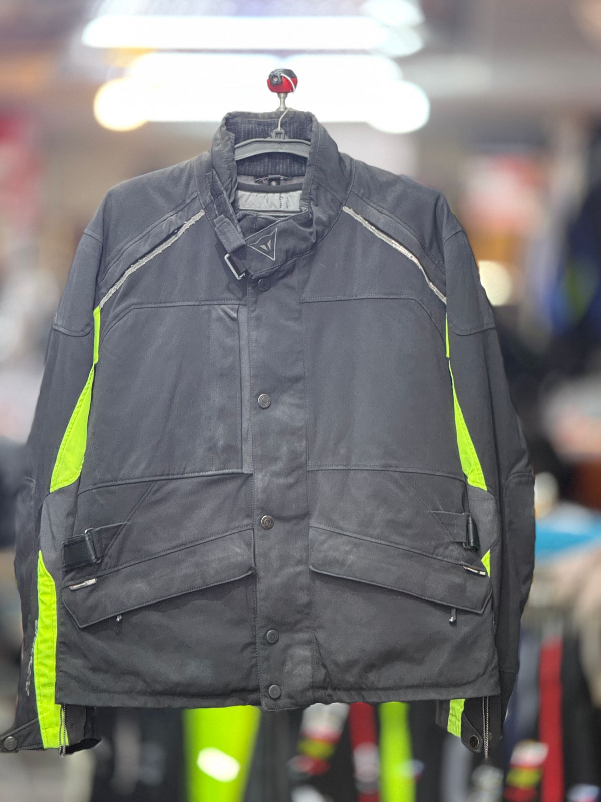 DAINESE TOURING RIDING JACKET WITH LEVEL 2 PROTCTION SIZE L 42 chest