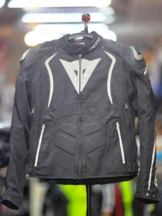 DAINESE RIDING JACKET WITH BACK HUMP LEVEL 2 PROTCTION SIZE L 42 chest