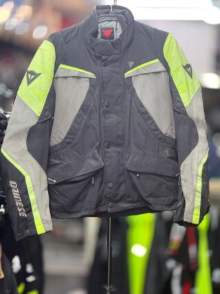 DAINESE TOURING RIDING JACKET WITH LEVEL 2 PROTCTION SIZE L 42 chest