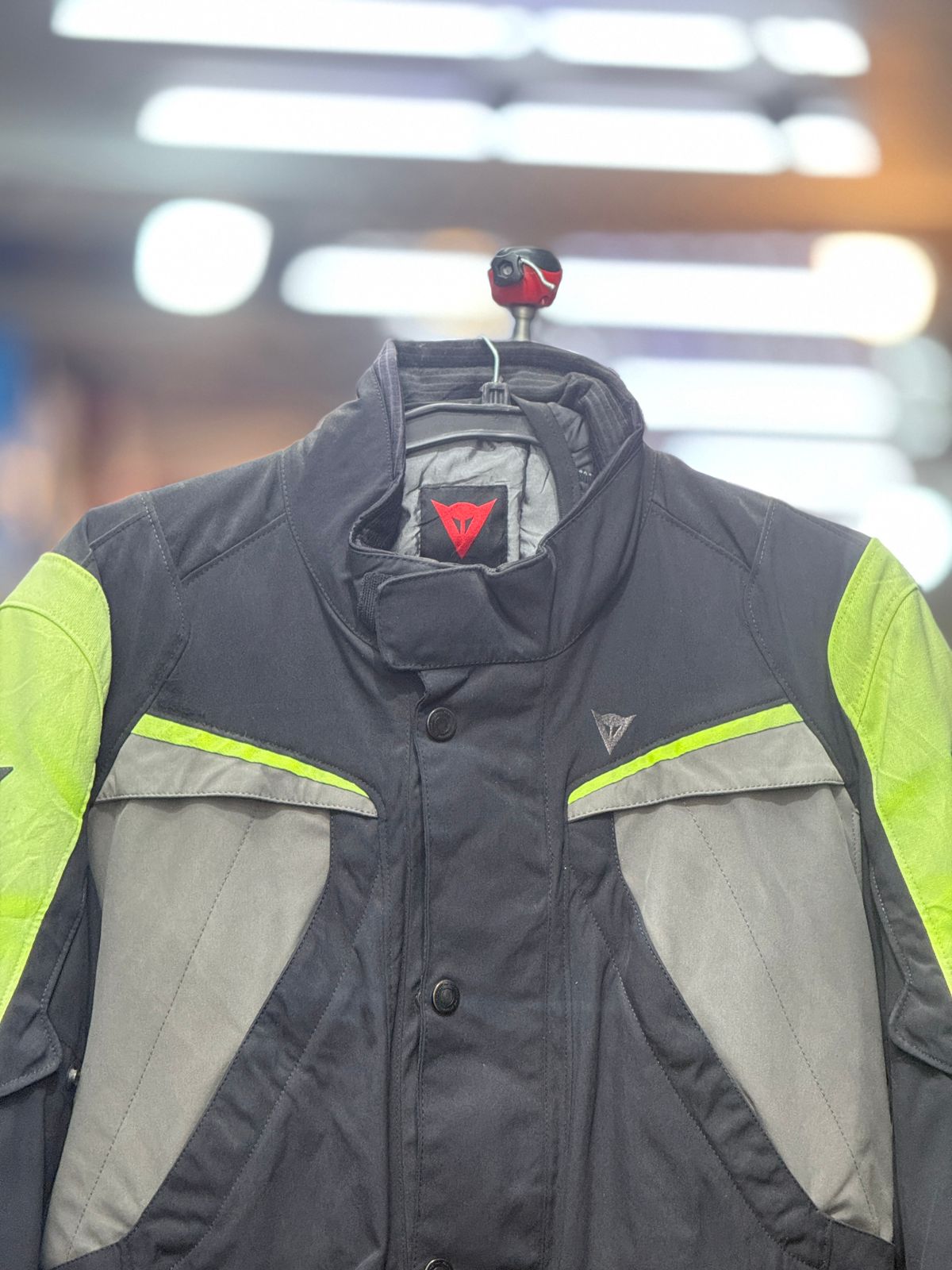 DAINESE TOURING RIDING JACKET WITH LEVEL 2 PROTCTION SIZE L 42 chest - Image 5