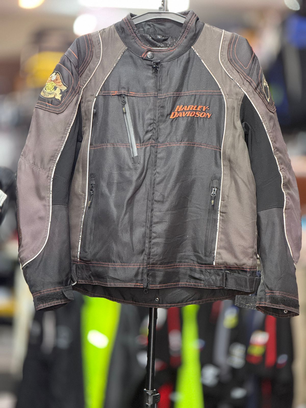 HALREY DAVIDSON RIDING JACKET WITH LEVEL 2 PROTCTION SIZE L 42 chest