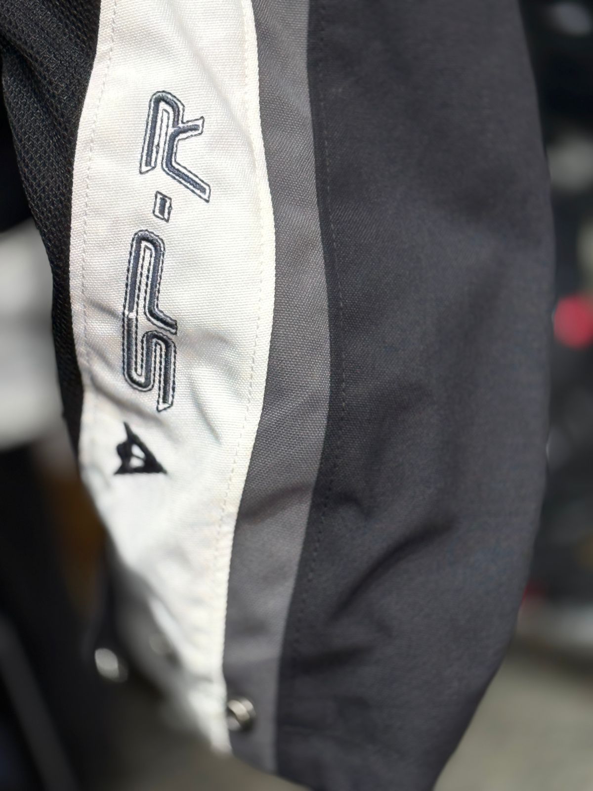 DAINESE SPR RIDING JACKET WITH LEVEL 2 PROTCTION SIZE L 42 chest - Image 4