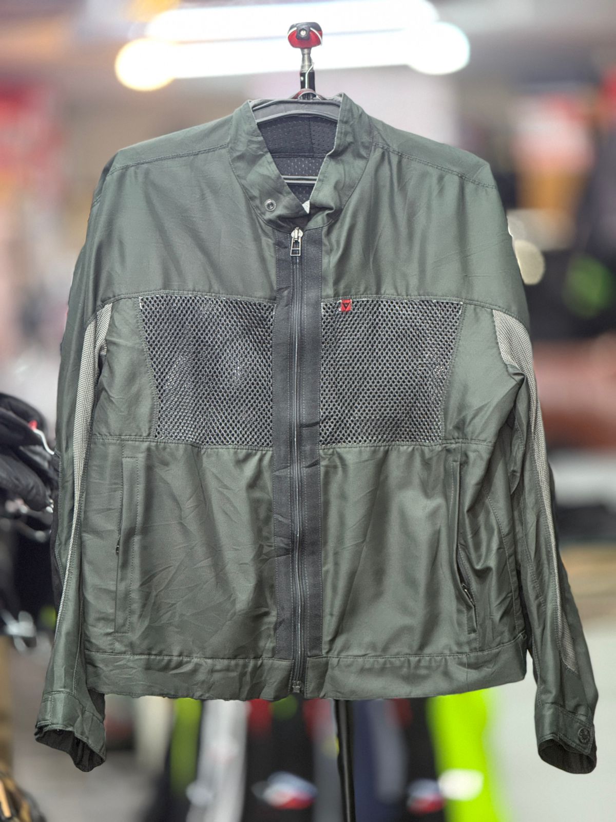 DAINESE MESH RIDING JACKET WITH LEVEL 2 PROTECTION SIZE M 40 CHEST