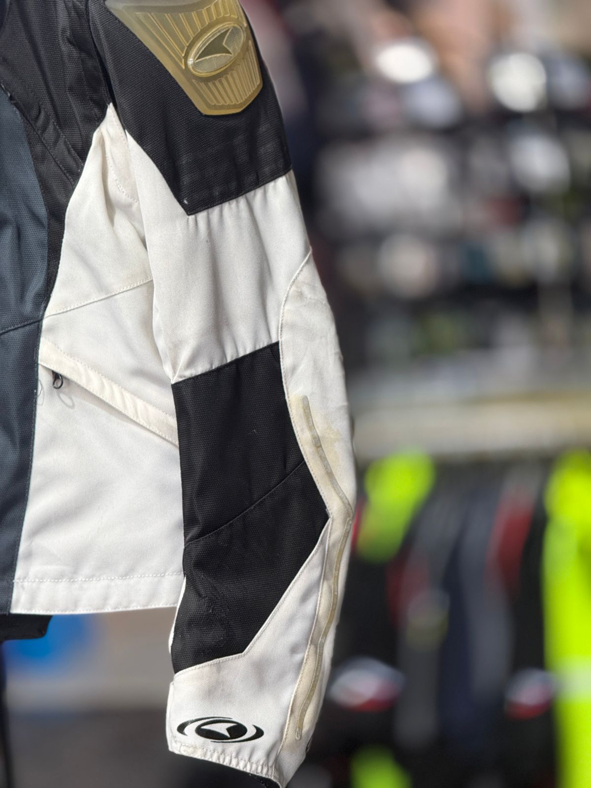 AXO RIDING JACKET WITH LEVEL 2 PROTECTION SIZE M 40 CHEST - Image 5
