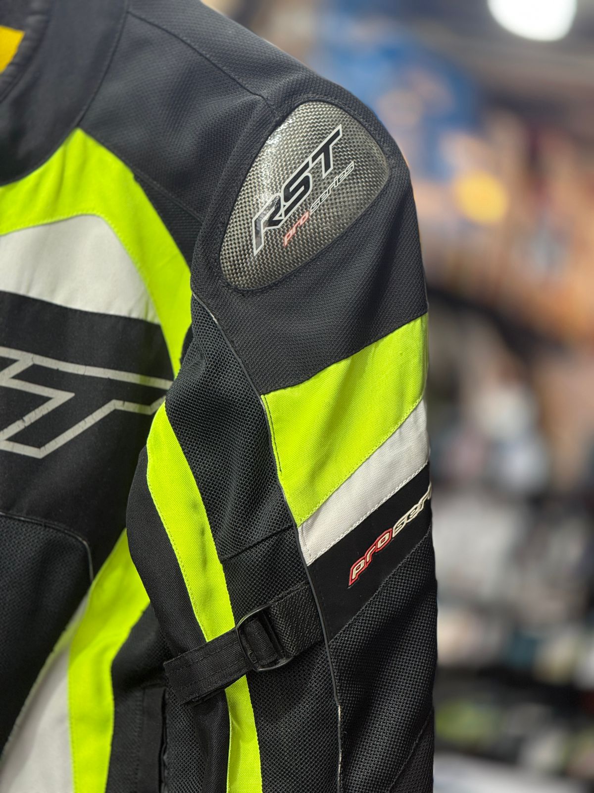 RST RIDING JACKET WITH LEVEL 2 PROTECTION SIZE M 40 CHEST - Image 5