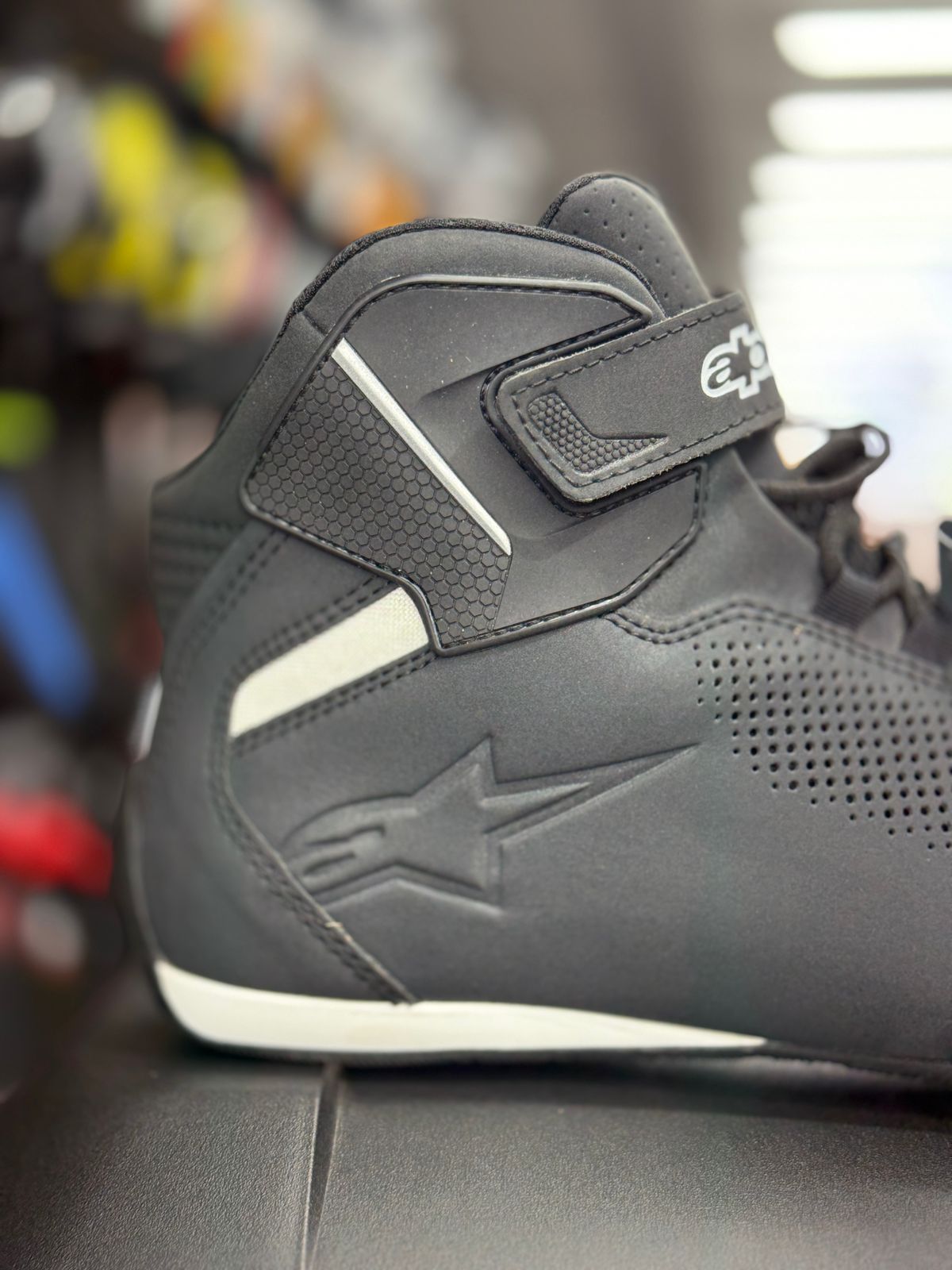 Alpinestars Mens Sektor Vented Motorcycle Street Road Riding Shoe - Image 2