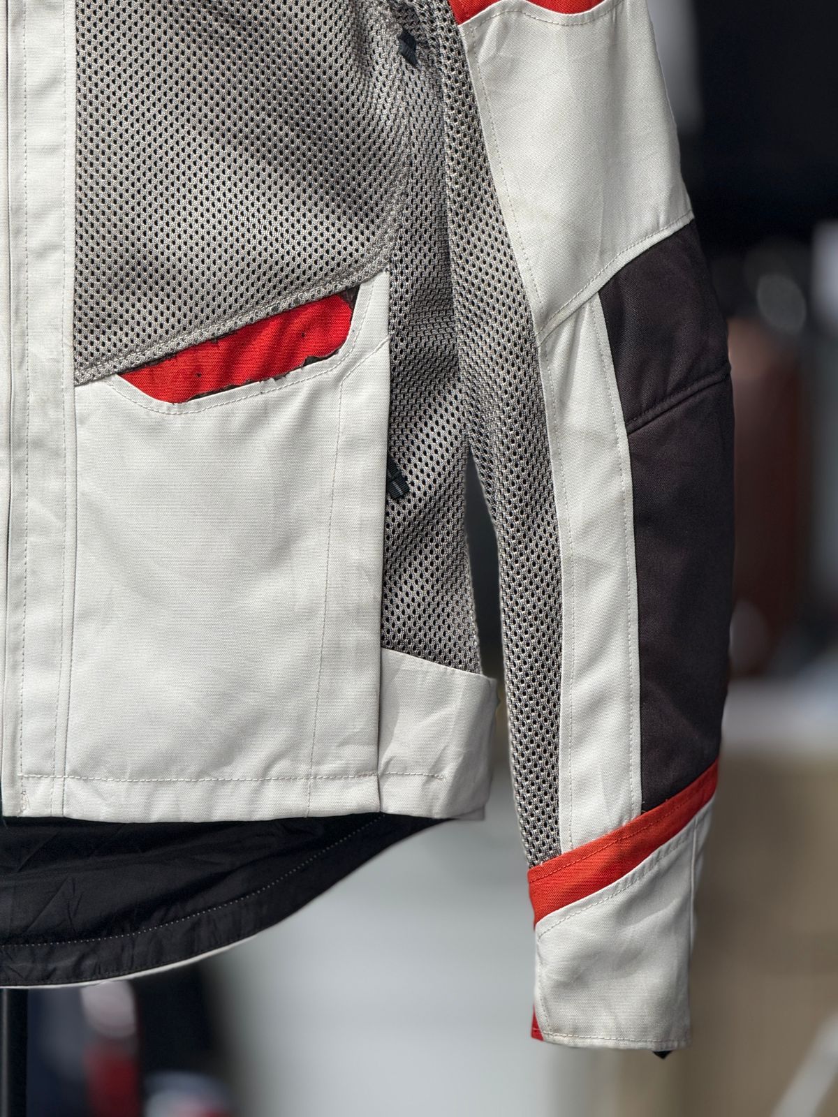 MACNA MESH RIDING JACKET WITH LEVEL 2 PROTECTION LEVEL 2 SIZE M CHEST 40 - Image 6