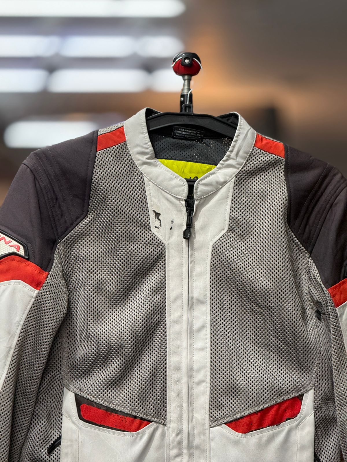 MACNA MESH RIDING JACKET WITH LEVEL 2 PROTECTION LEVEL 2 SIZE M CHEST 40 - Image 7