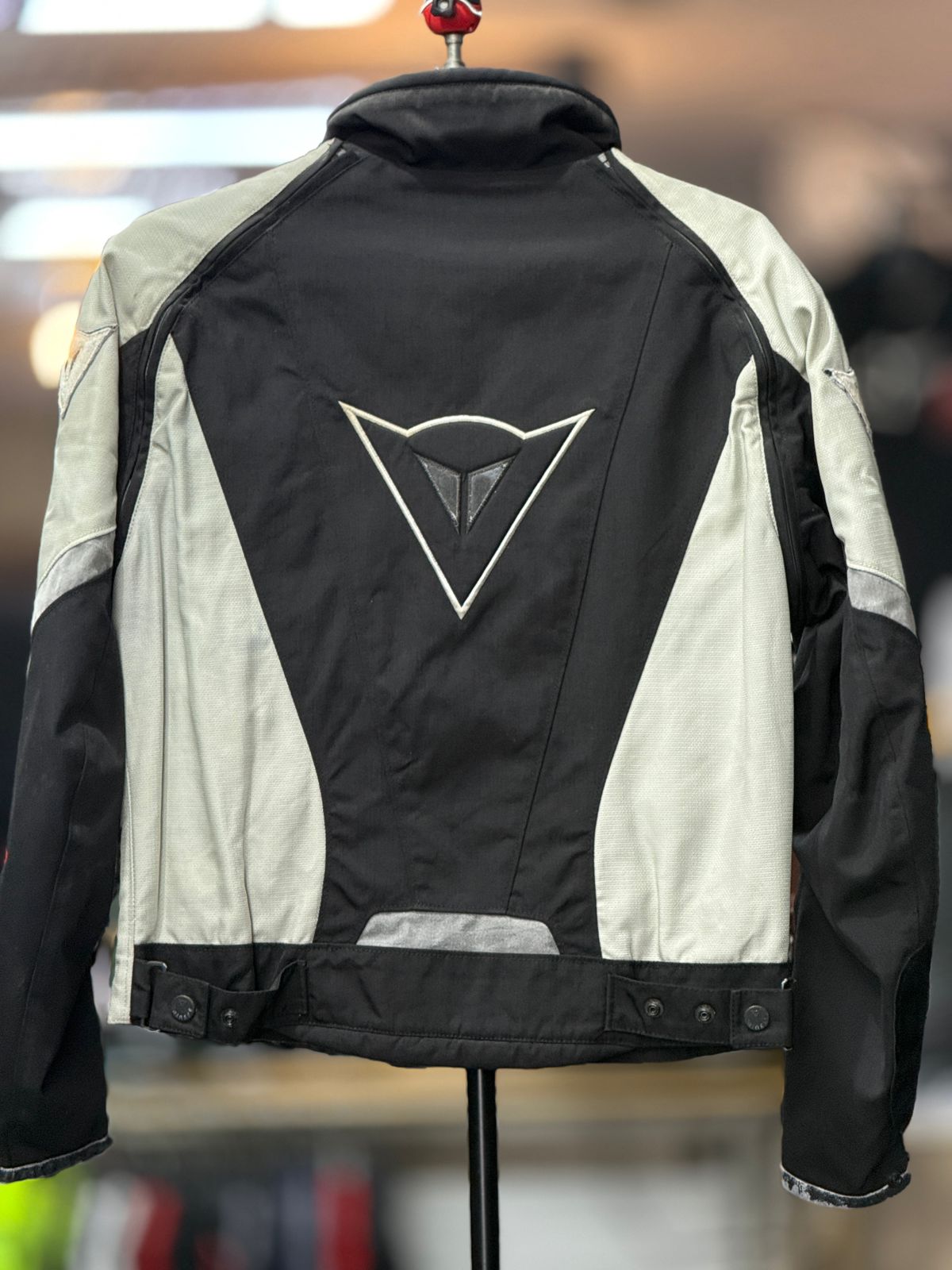 DAINESE RIDING JACKET WITH LEVEL 2 PROTECTION LEVEL 2 SIZE M CHEST 40 - Image 3
