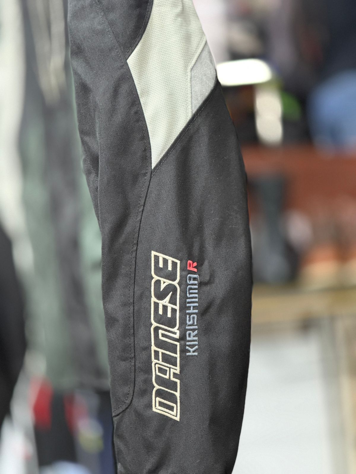 DAINESE RIDING JACKET WITH LEVEL 2 PROTECTION LEVEL 2 SIZE M CHEST 40 - Image 5