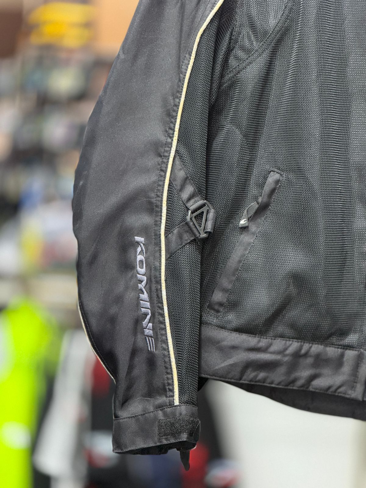 KOMINE MESH RIDING JACKET WITH LEVEL 2 PROTECTION LEVEL 2 SIZE M CHEST 40 - Image 5