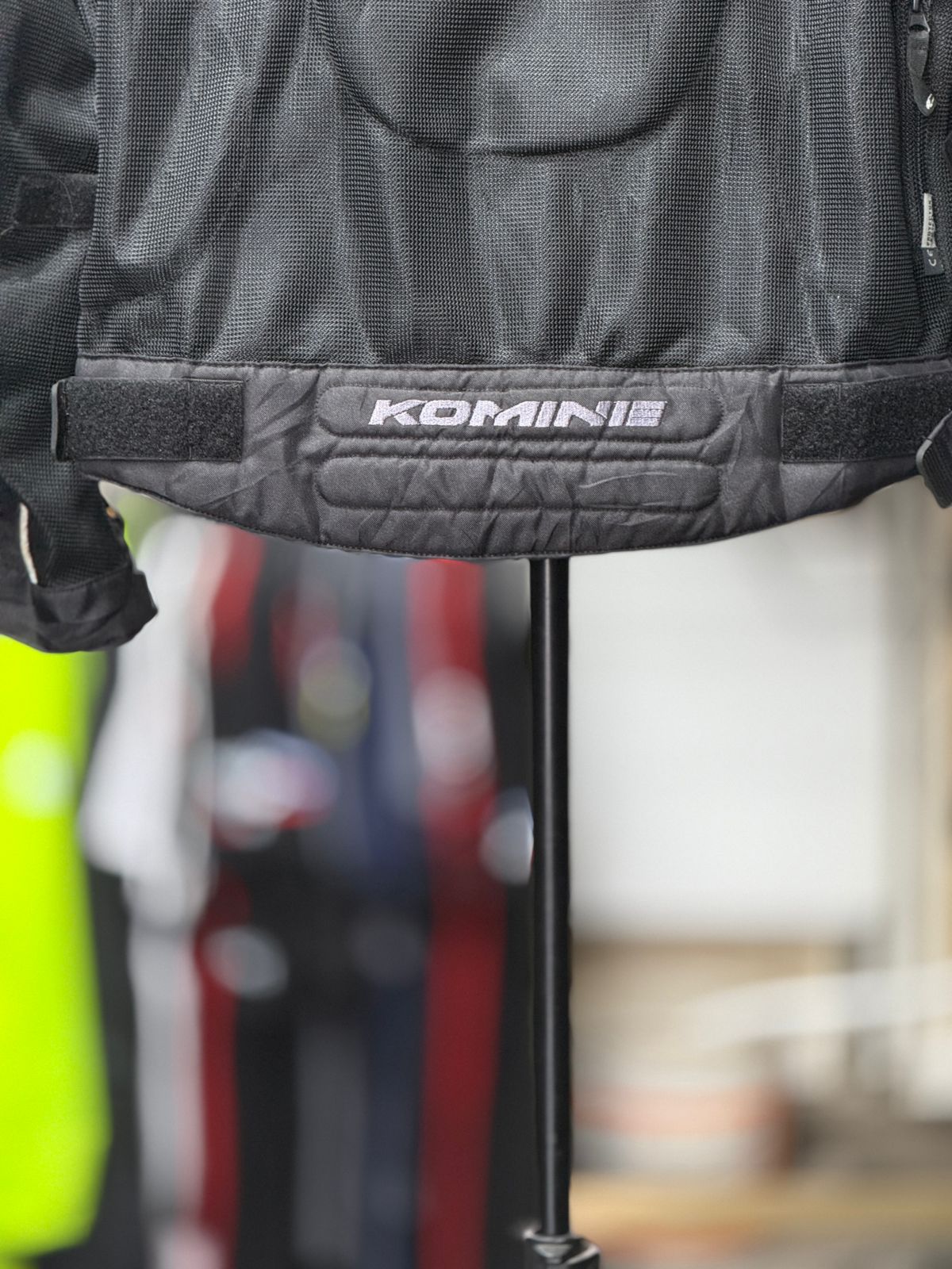 KOMINE MESH RIDING JACKET WITH LEVEL 2 PROTECTION LEVEL 2 SIZE M CHEST 40 - Image 3