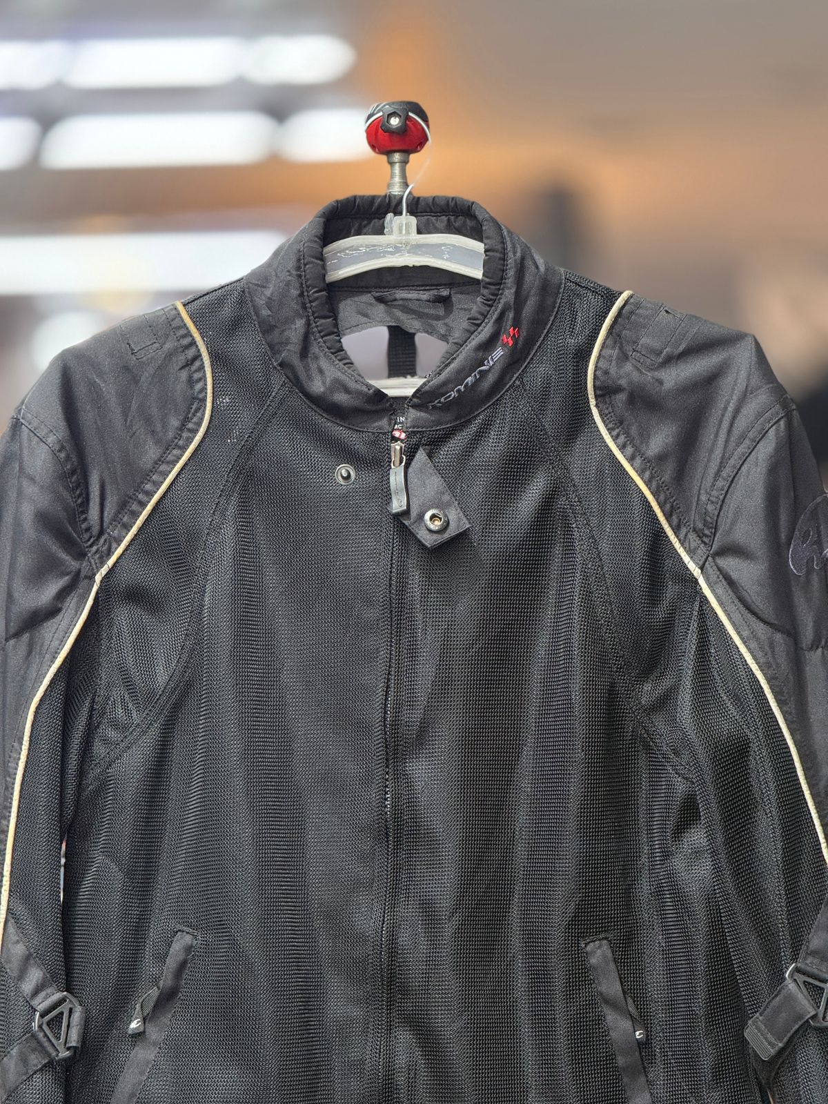 KOMINE MESH RIDING JACKET WITH LEVEL 2 PROTECTION LEVEL 2 SIZE M CHEST 40 - Image 7
