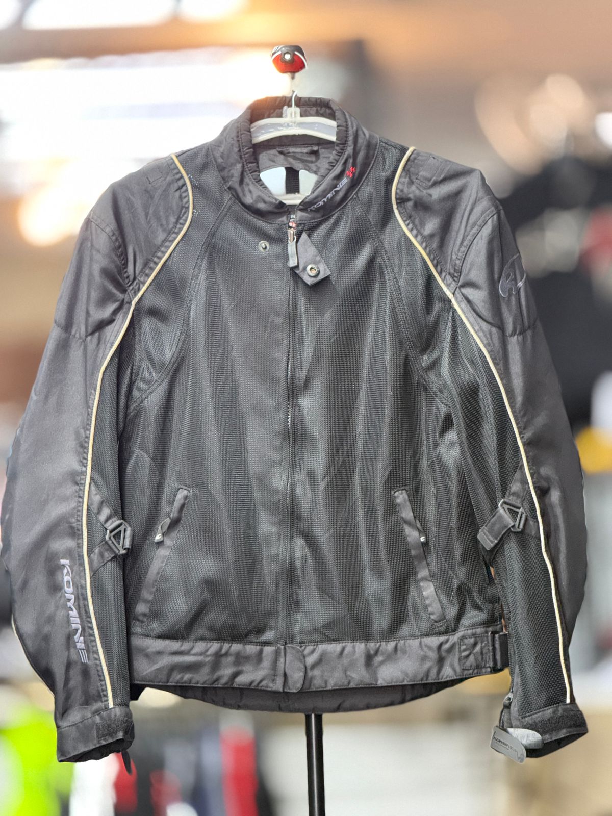 KOMINE MESH RIDING JACKET WITH LEVEL 2 PROTECTION LEVEL 2 SIZE M CHEST 40