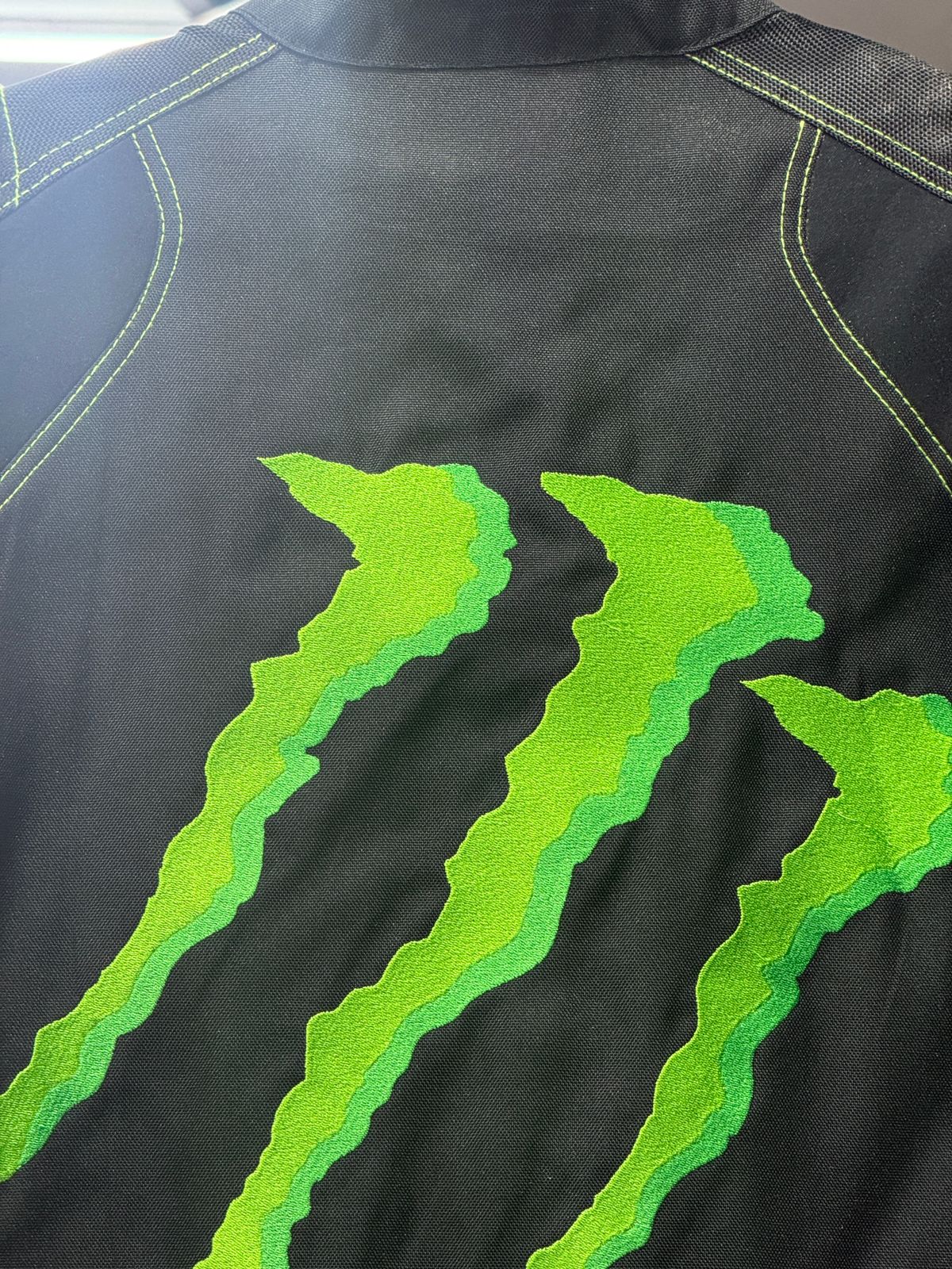 KAWASAKI MONSTER RIDING JACKET WITH LEVEL 2 PROTECTION LEVEL 2 SIZE M CHEST 40 - Image 2