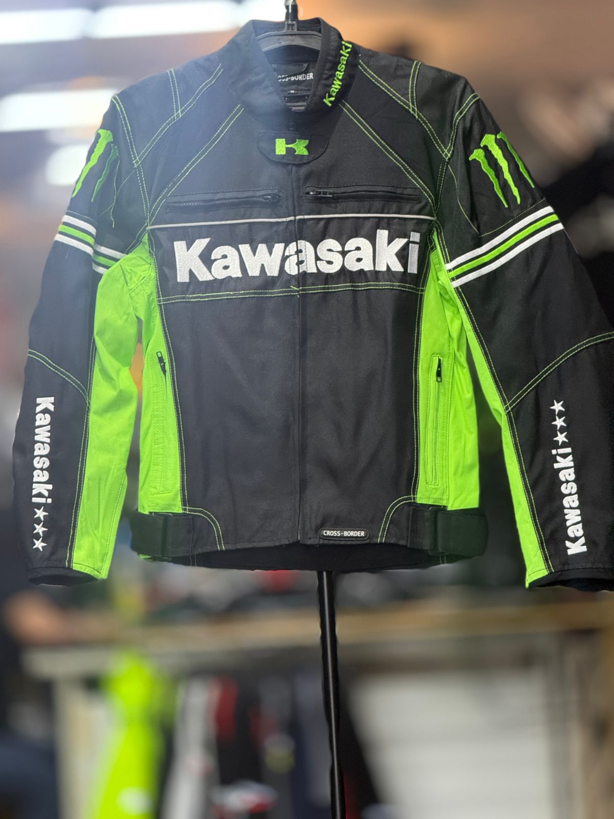 KAWASAKI MONSTER RIDING JACKET WITH LEVEL 2 PROTECTION LEVEL 2 SIZE M CHEST 40
