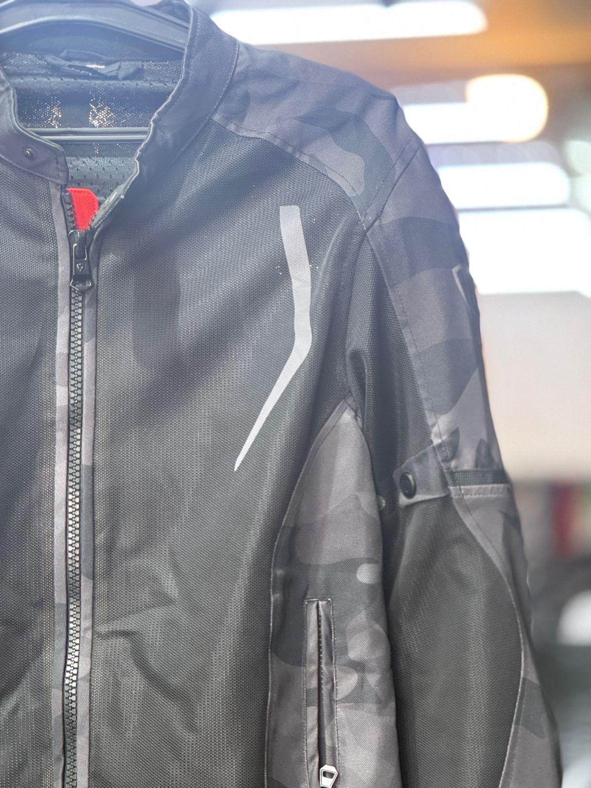 REVIT MESH RIDING JACKET WITH LEVEL 2 PROTECTION LEVEL 2 SIZE M CHEST 40 - Image 2