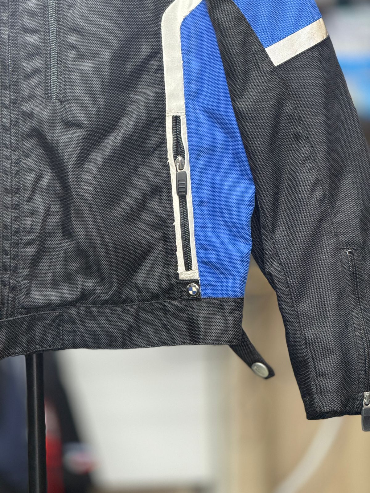 BMW MOTERRAD RIDING JACKET WITH LEVEL 2 PROTECTION LEVEL 2 SIZE M CHEST 40 - Image 5