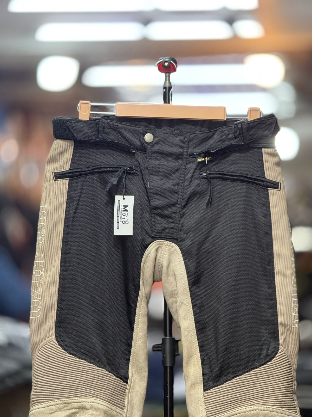 HEIN GERICKE RIDING PANT WITH LEVEL 2 PROTECTION LEVEL 2 SIZE 34 WAIST - Image 6