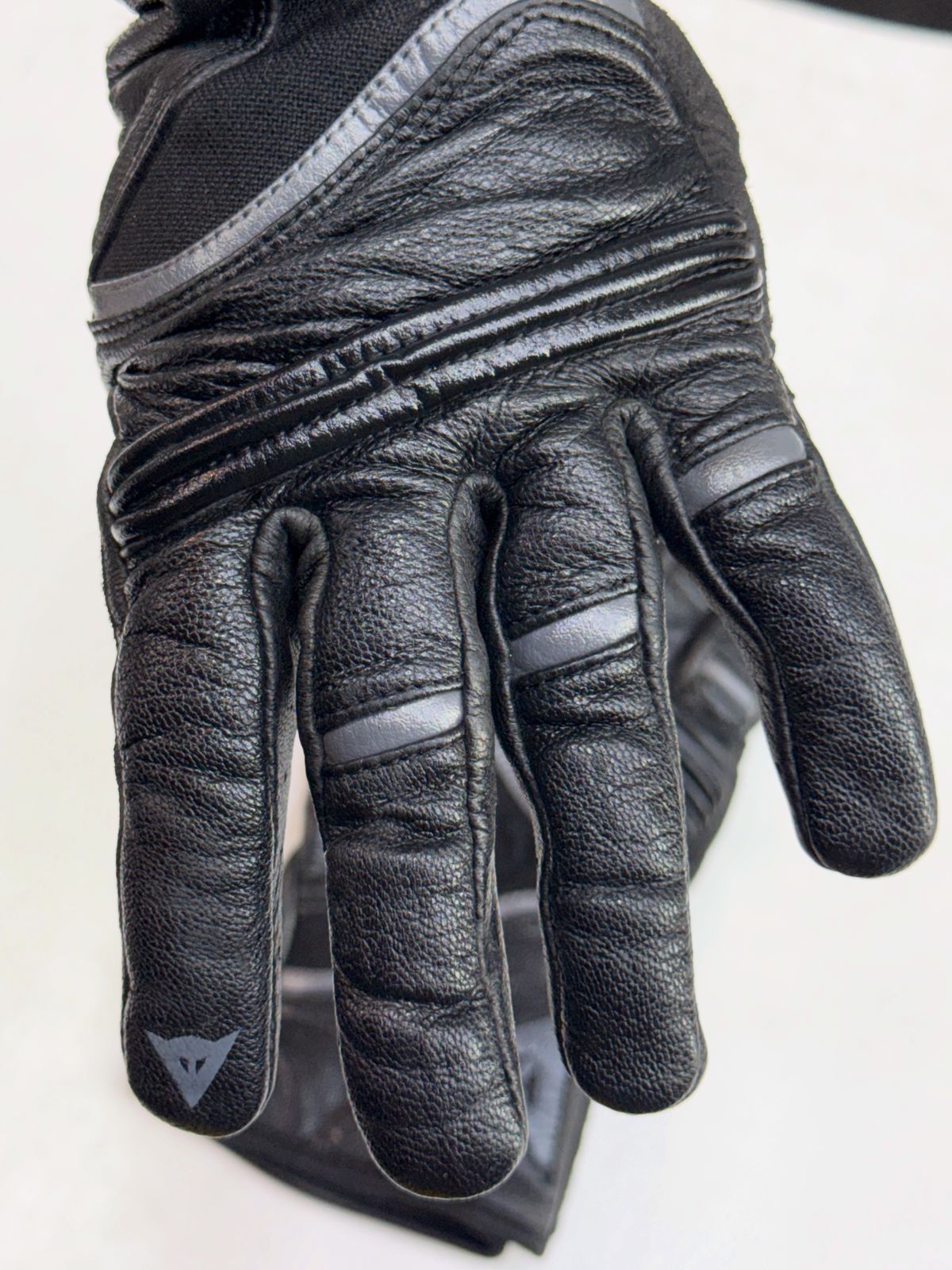 DAINESE LEATHER GLOVES SIZE M - Image 4