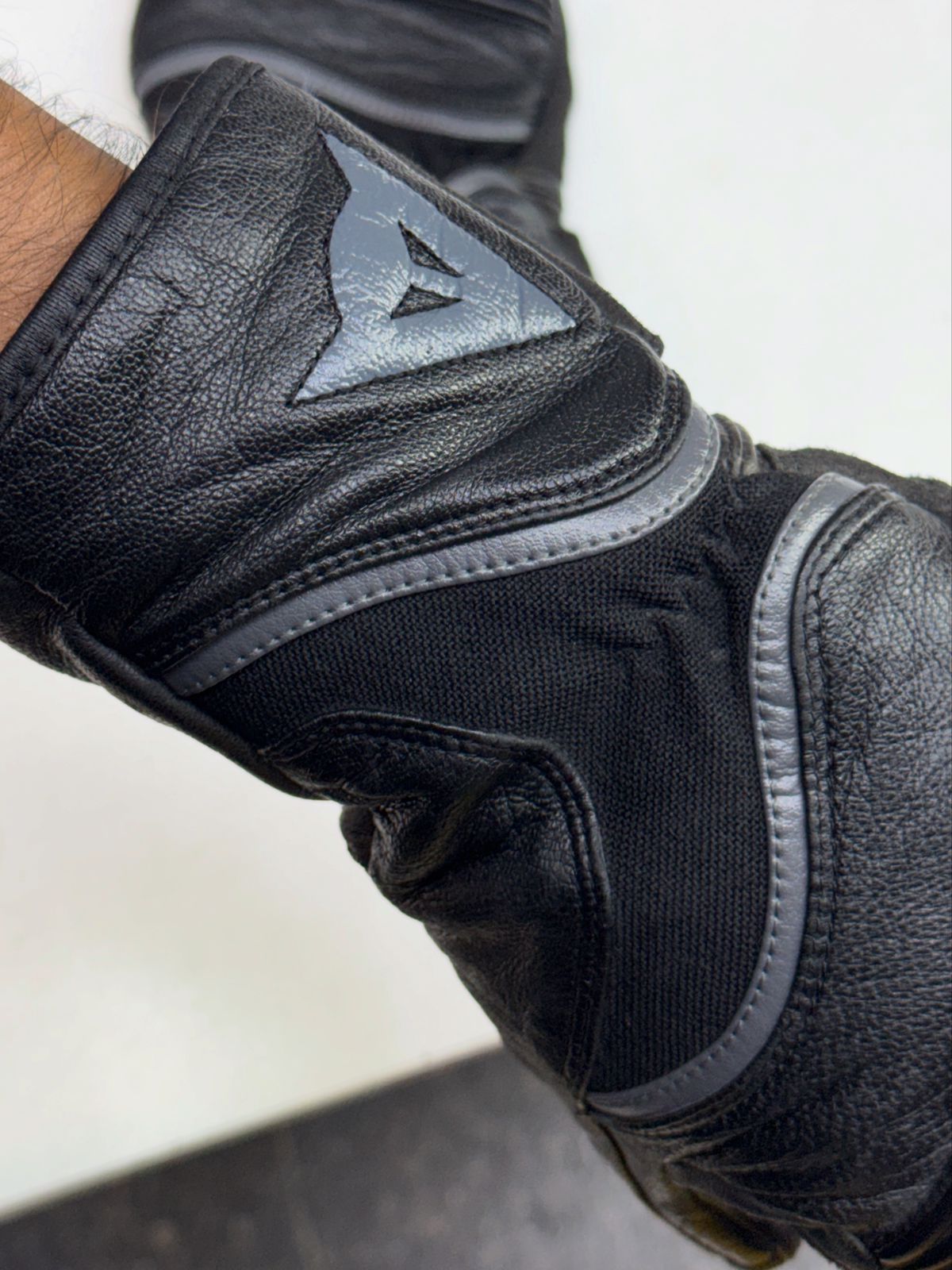 DAINESE LEATHER GLOVES SIZE M - Image 3