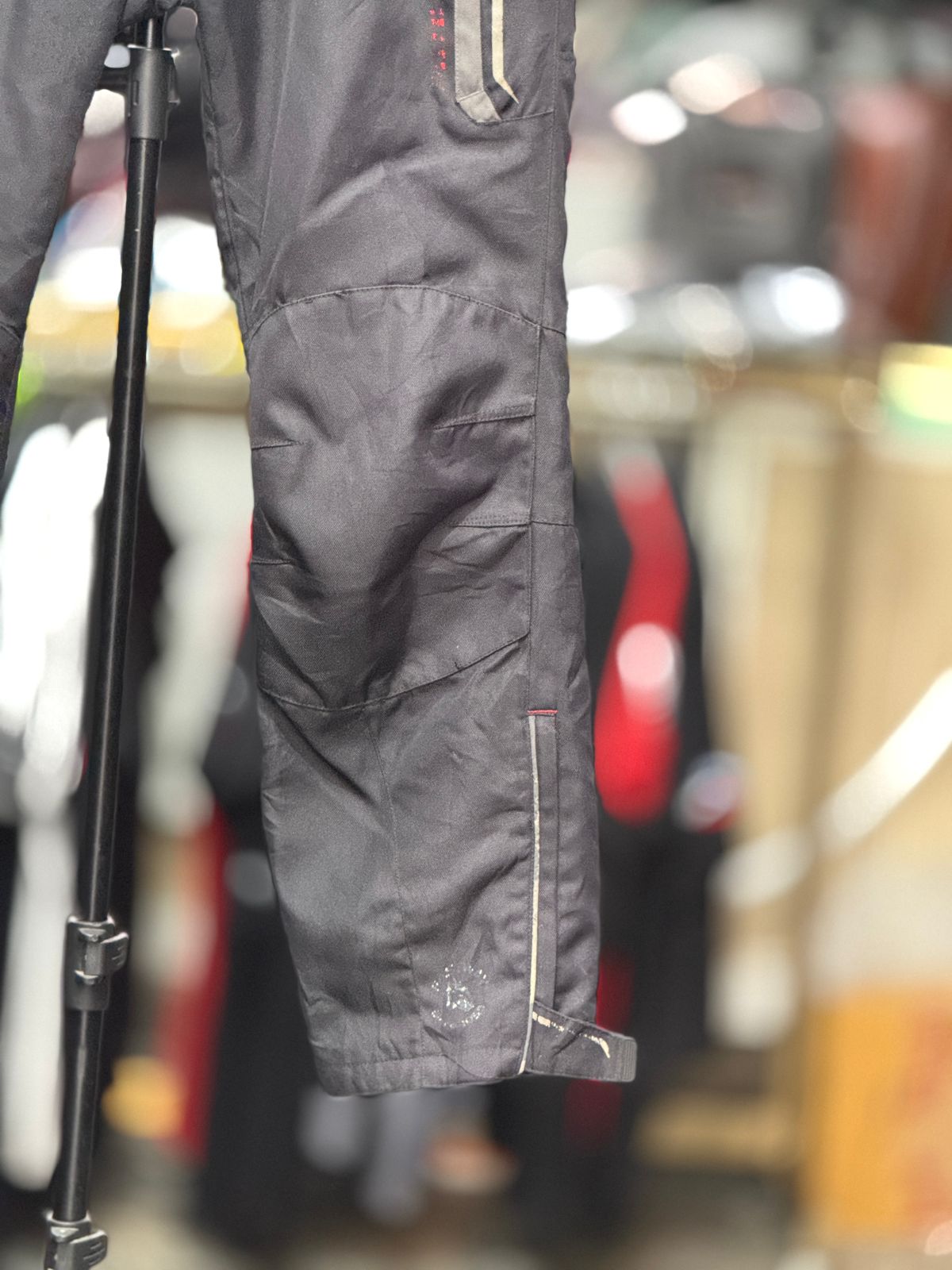 FASTWAY TOURING RIDING PANT WITH LEVEL 2 PROTECTION LEVEL 2 SIZE 36 WAIST - Image 3
