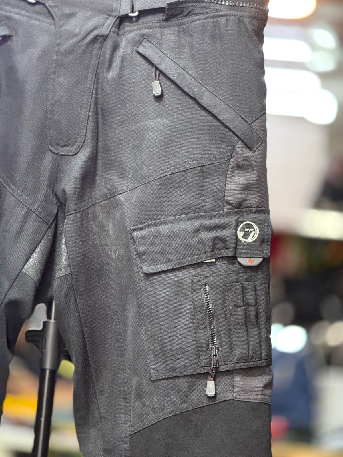 BUSE TOURING RIDING PANT WITH LEVEL 2 PROTECTION LEVEL 2 SIZE 32 WAIST - Image 5
