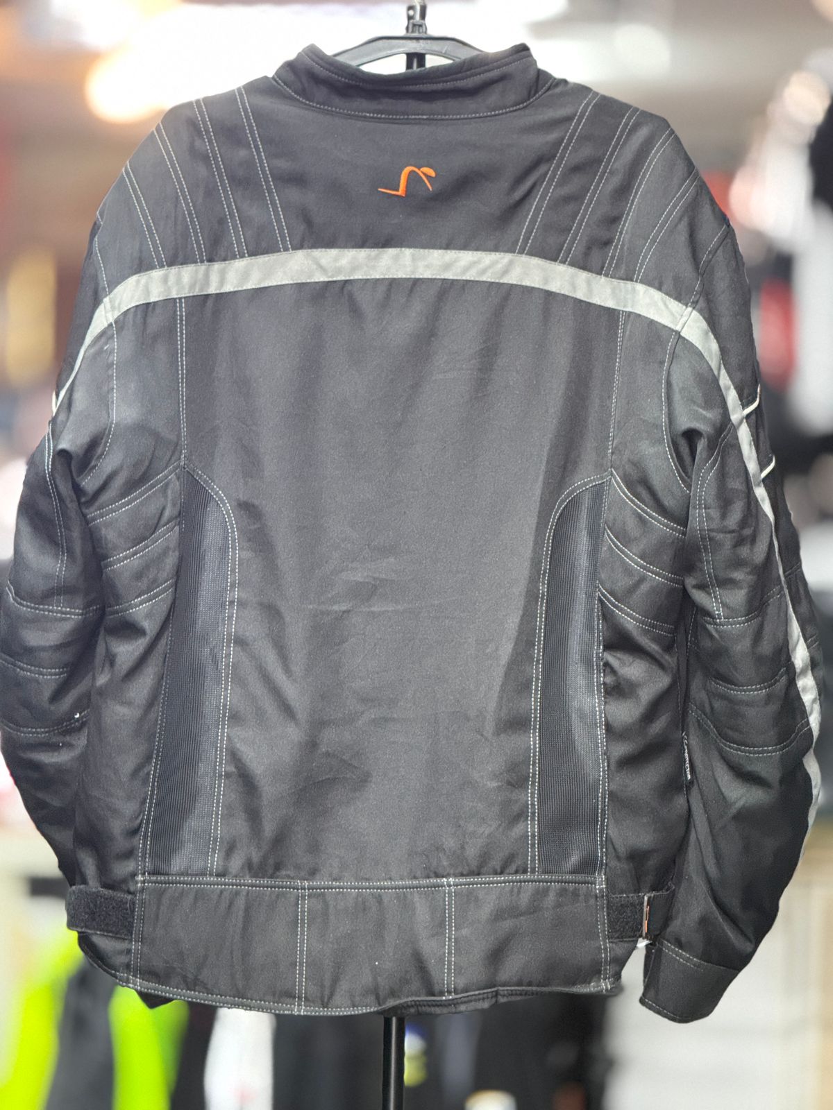 TUEREG RIDING JACKET WITH LEVEL 2 PROTECTION LEVEL 2 SIZE XL CHEST 44 - Image 3