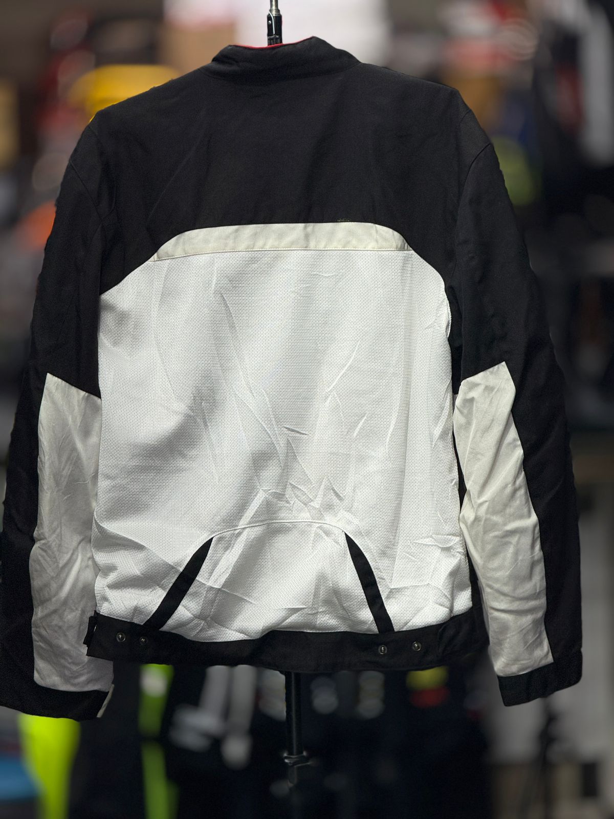 YAMAHA RIDING JACKET WITH LEVEL 2 PROTECTION LEVEL 2 SIZE XL CHEST 44 - Image 2