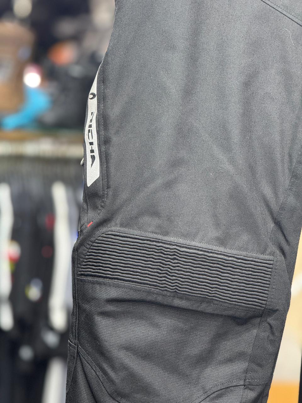 RICHA TOURING RIDING PANT LEVEL 2 PANT SIZE 40 WAIST - Image 4