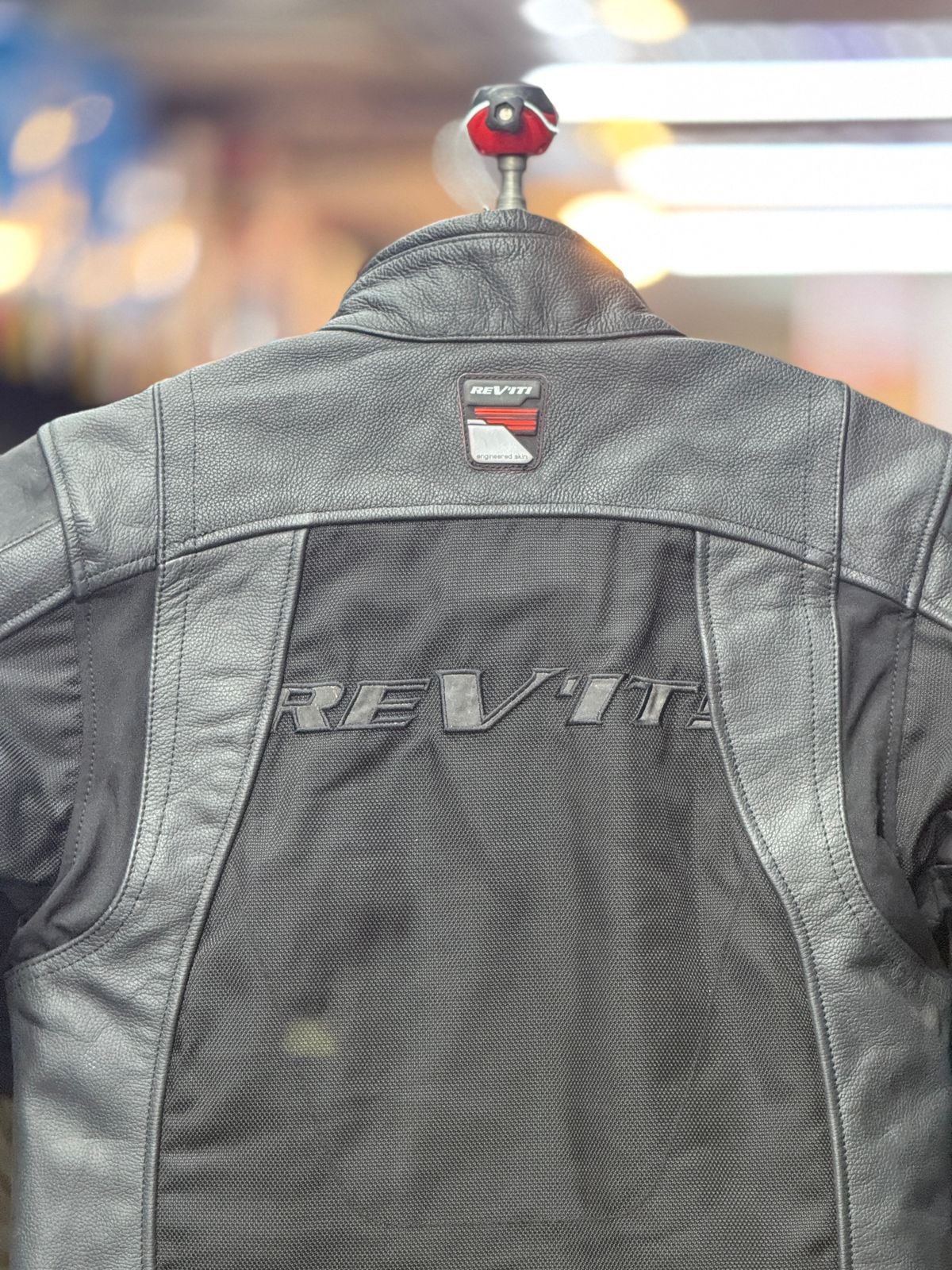 REVIT RIDING JACKET WITH LEVEL 2 PROTECTION LEVEL 2 SIZE M CHEST 38 - Image 4