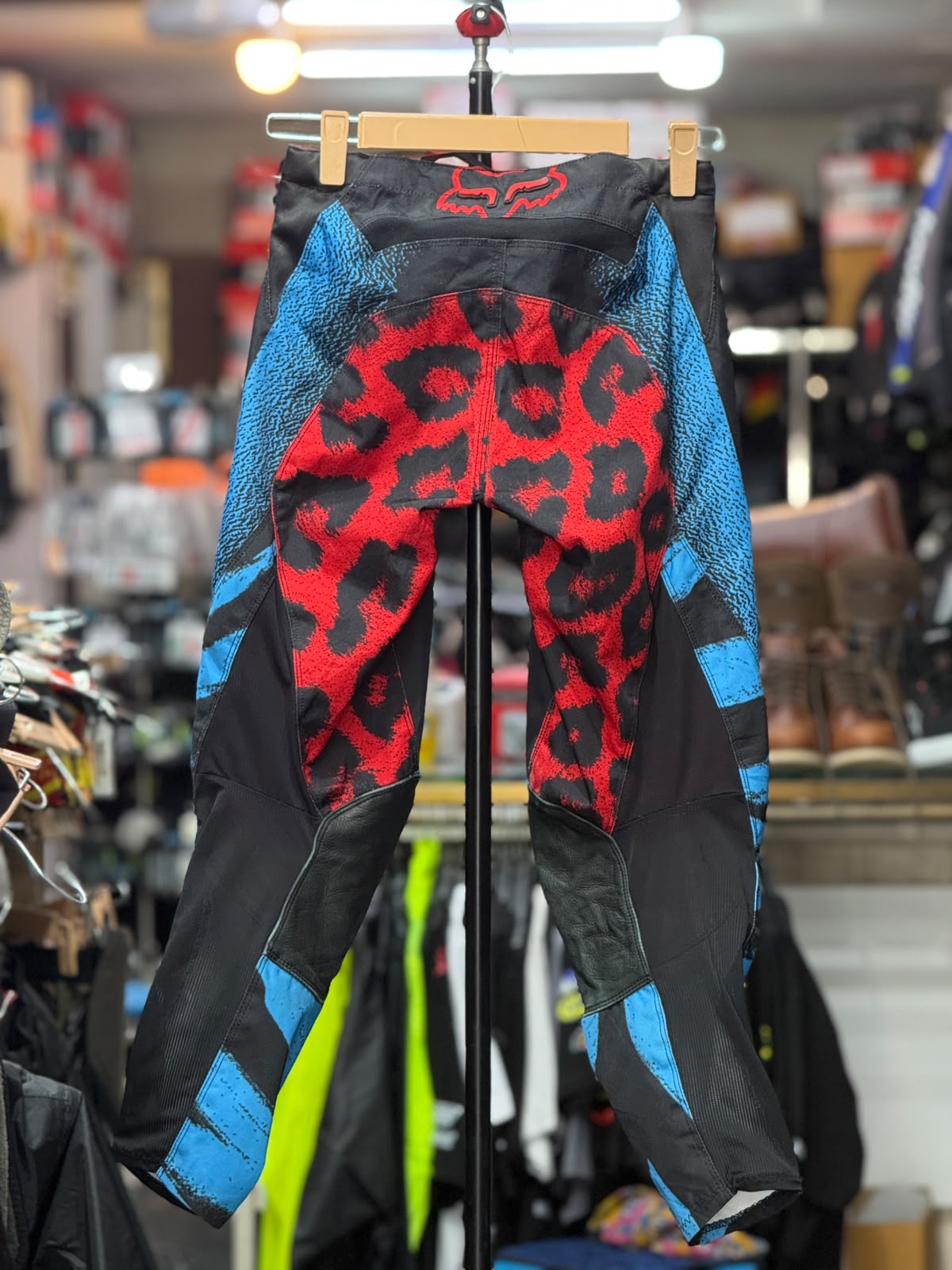 FOX MX PANT SIZE 26 WAIST - Image 4