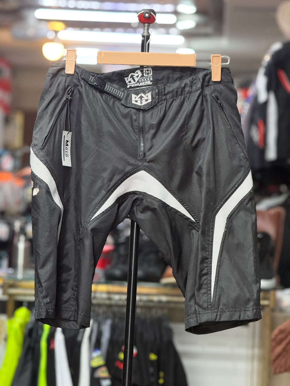 ROYAL RACING MX SHORTS SIZE 32 WAIST