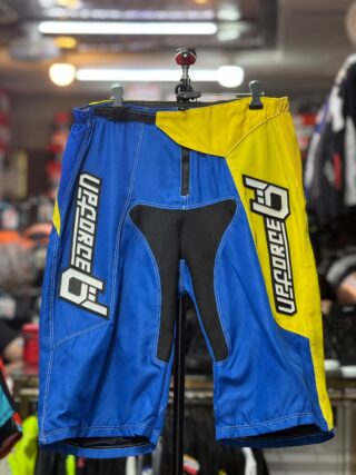 UP FORCE MX SHORTS SIZE 36 WAIST
