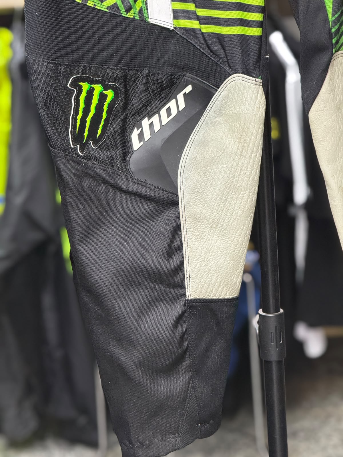 THOR X MONSTER MX PANT SIZE 38 WAIST - Image 3