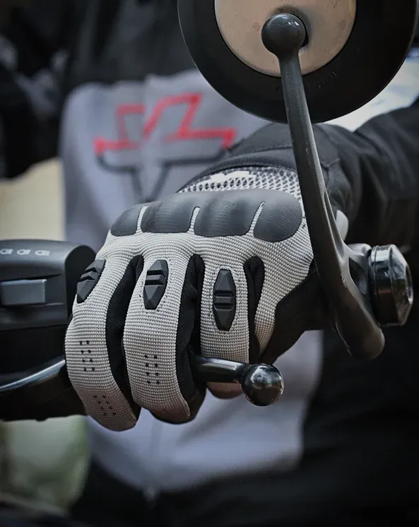 Viaterra Miller Urban Commute Motorcycle Riding Gloves (Grey) - Image 3