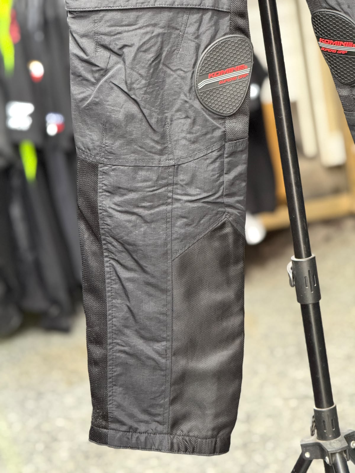 KOMINE RIDING PANT WITH LEVEL 2 PROTECTION SIZE 32 WAIST - Image 3